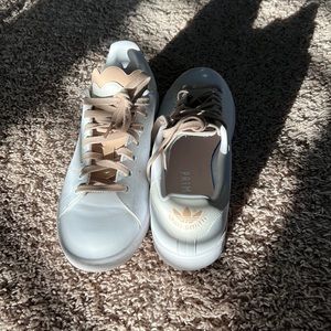 ADIDAS STAN SMITH Women’s shoes